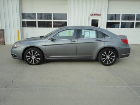 2013 Chrysler 200 for sale at Quality Motors Inc in Vermillion SD