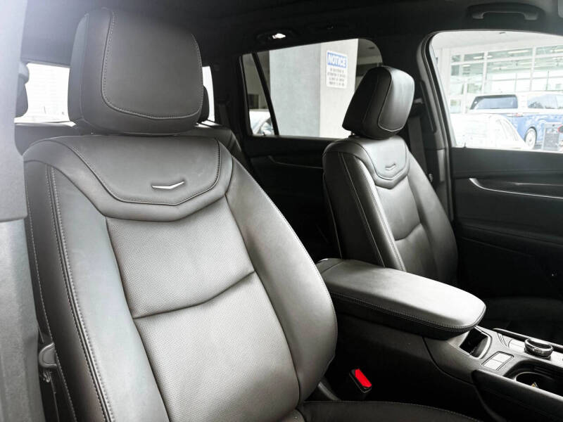 2024 Cadillac XT6 Sport