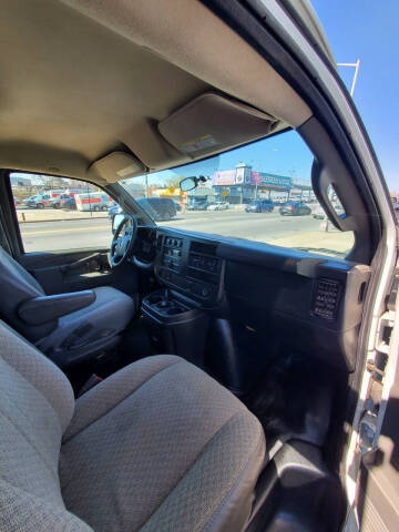 2017 GMC Savana 2500