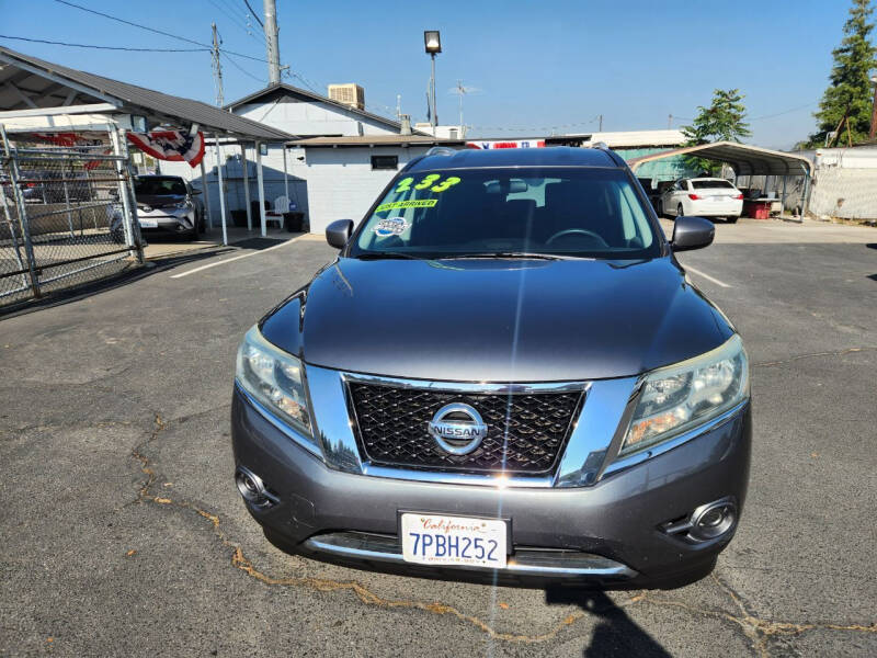 2015 Nissan Pathfinder S