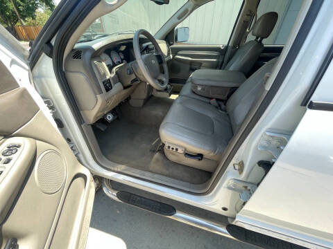 2004 Dodge Ram 2500 SLT
