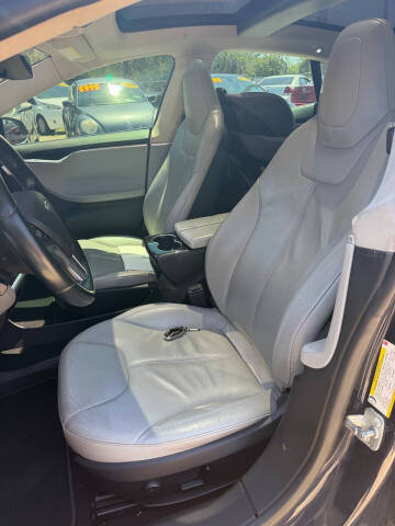 2014 Tesla Model S 85