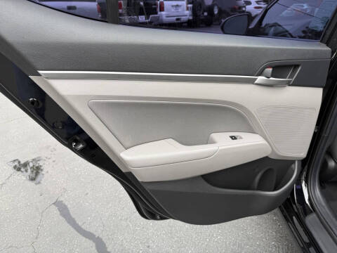 2020 Hyundai Elantra