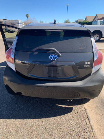 2016 Toyota Prius c Two