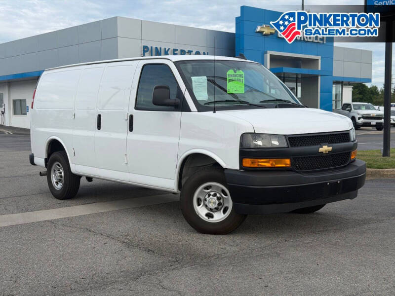 2024 Chevrolet Express 2500