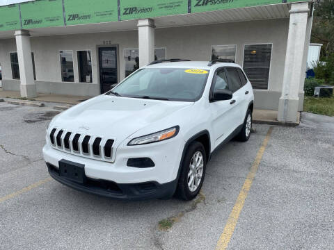 2016 Jeep Cherokee for sale at Premier Motor Company in Springdale AR