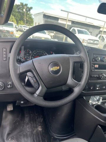 2025 Chevrolet Express 2500