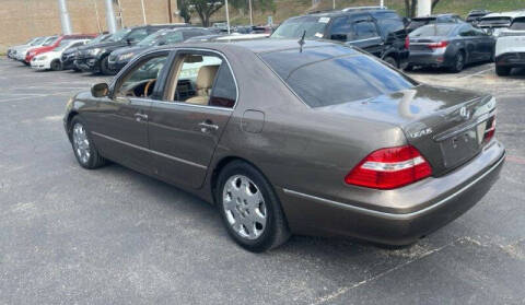 2004 Lexus LS 430