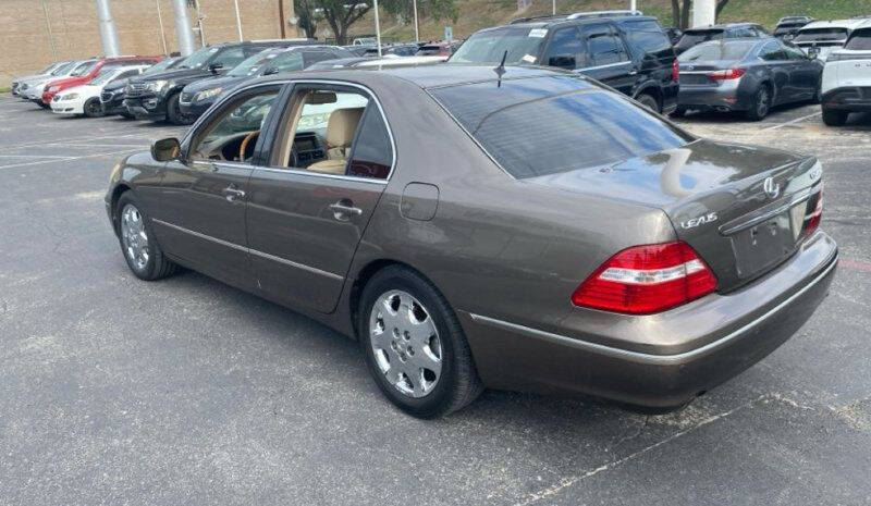 2004 Lexus LS 430