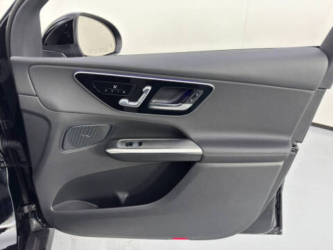 2025 Mercedes-Benz GLC GLC 300