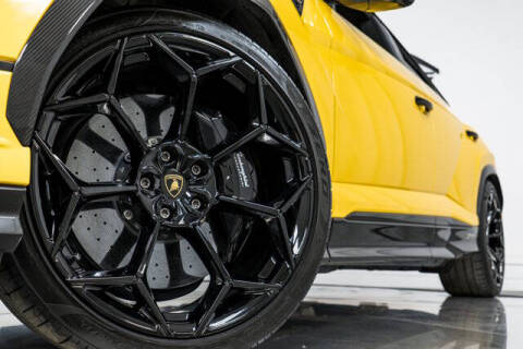 2023 Lamborghini Urus Performante