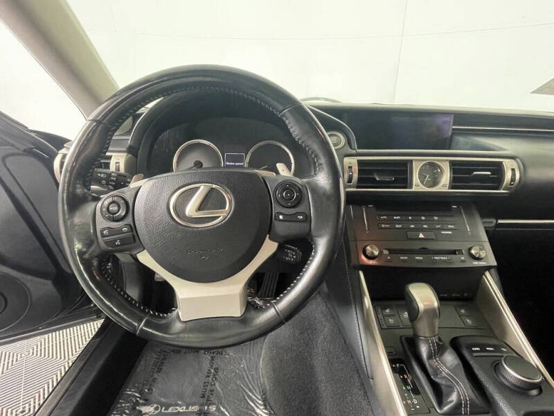 2016 Lexus IS 300