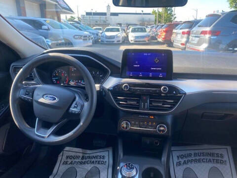 2020 Ford Escape SE