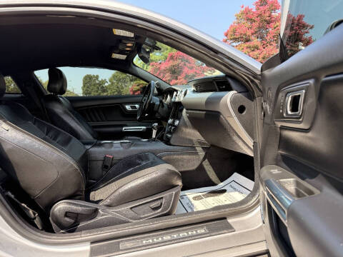 2020 Ford Mustang EcoBoost Premium