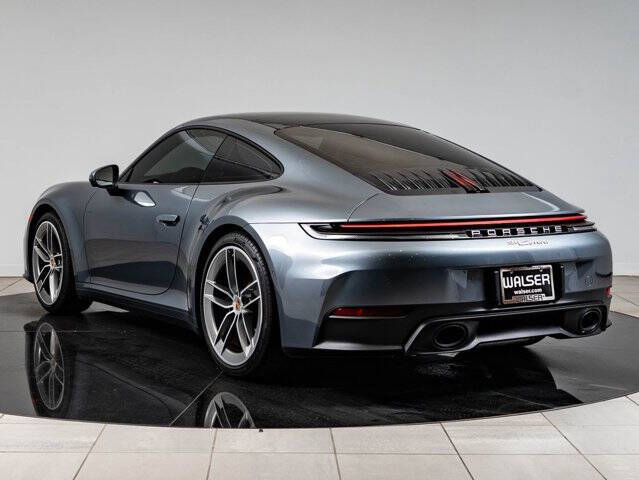 2025 Porsche 911 Carrera