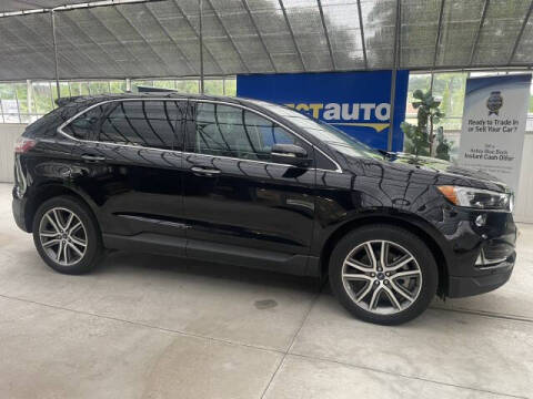 2022 Ford Edge Titanium