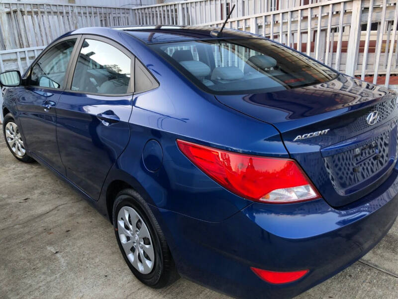 2016 Hyundai Accent SE