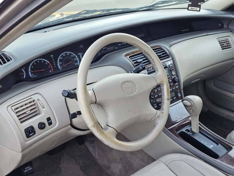 2000 Toyota Avalon XLS