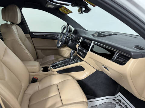 2020 Porsche Macan S