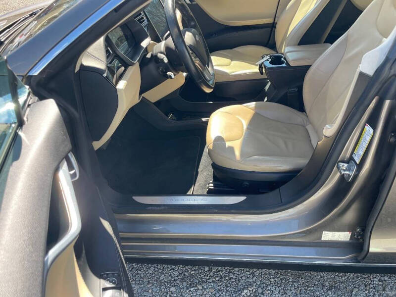 2015 Tesla Model S P85D