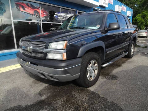2004 Chevrolet Avalanche for sale at Drive Auto Sales & Service, LLC. in North Charleston SC