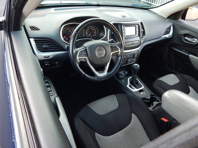 2014 Jeep Cherokee Sport