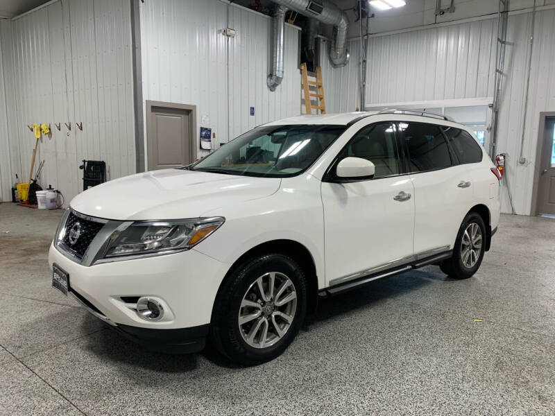 2013 Nissan Pathfinder for sale at Efkamp Auto Sales LLC in Des Moines IA