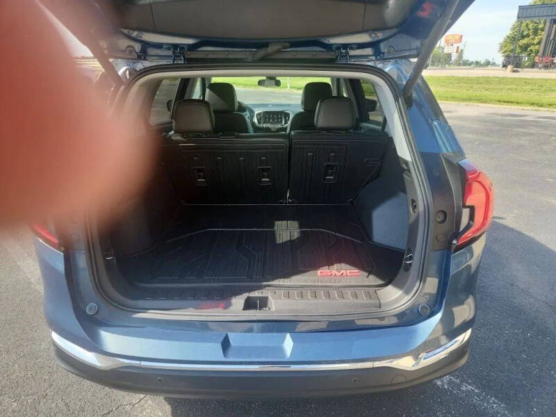 2024 GMC Terrain SLT