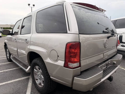 2005 Cadillac Escalade