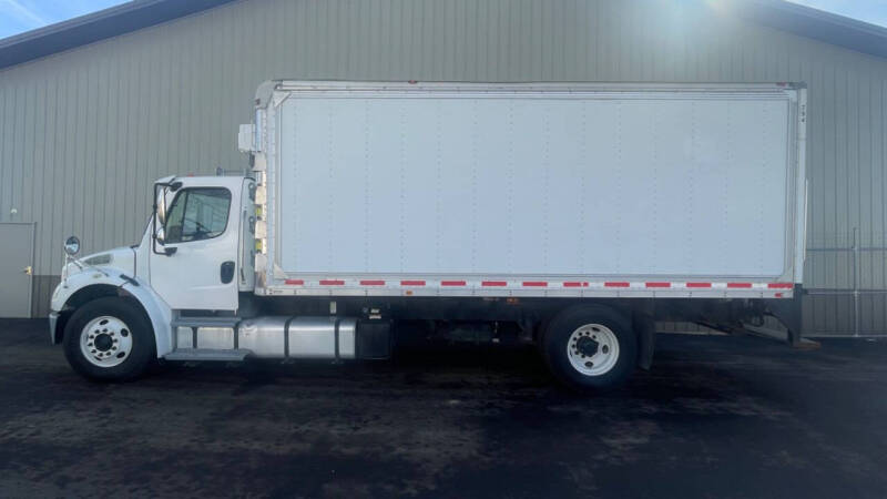 2013 Freightliner Business class M2