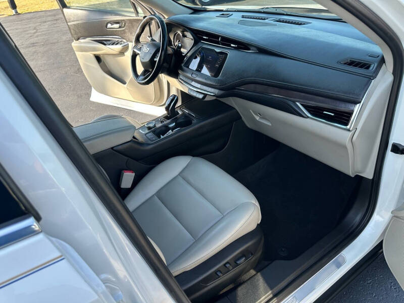 2020 Cadillac XT4 Luxury