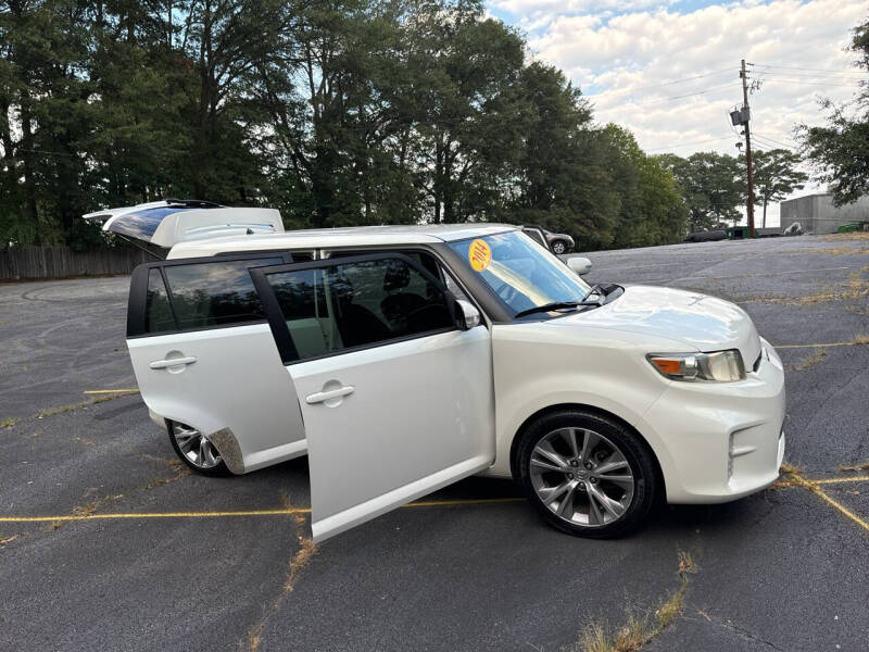 2014 Scion xB null photo 24