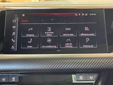 2023 Audi e-tron GT quattro Premium Plus