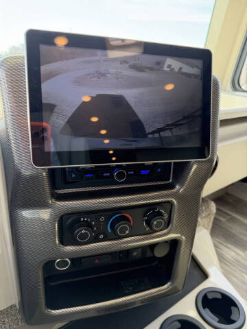 2022 Thor Motor Coach Hurricane 29M