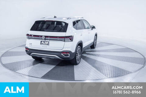 2025 Volkswagen Taos SE
