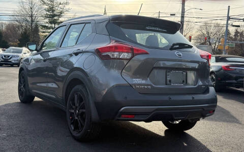 2020 Nissan Kicks SR