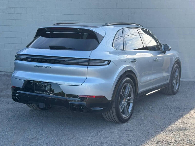 2025 Porsche Cayenne GTS