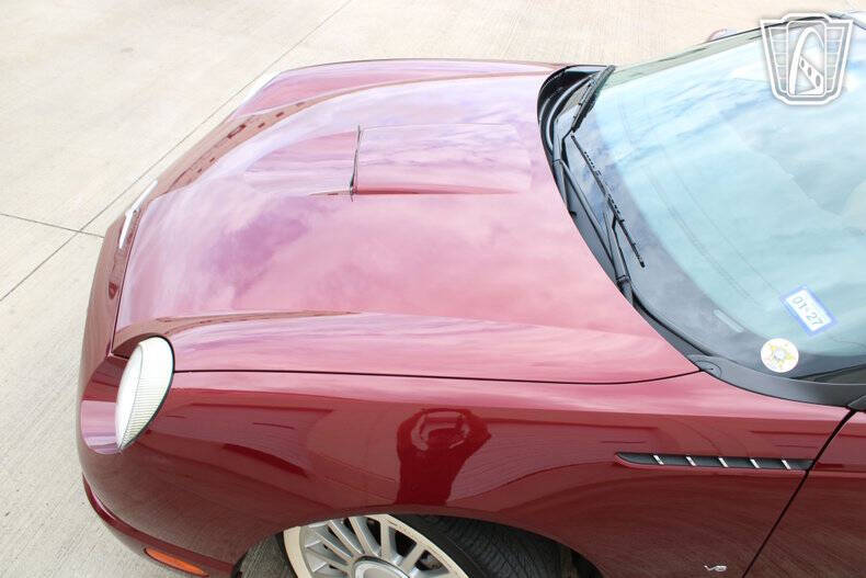 2004 Ford Thunderbird Deluxe