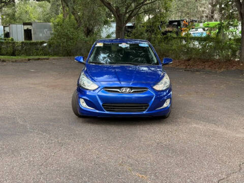 2013 Hyundai Accent SE
