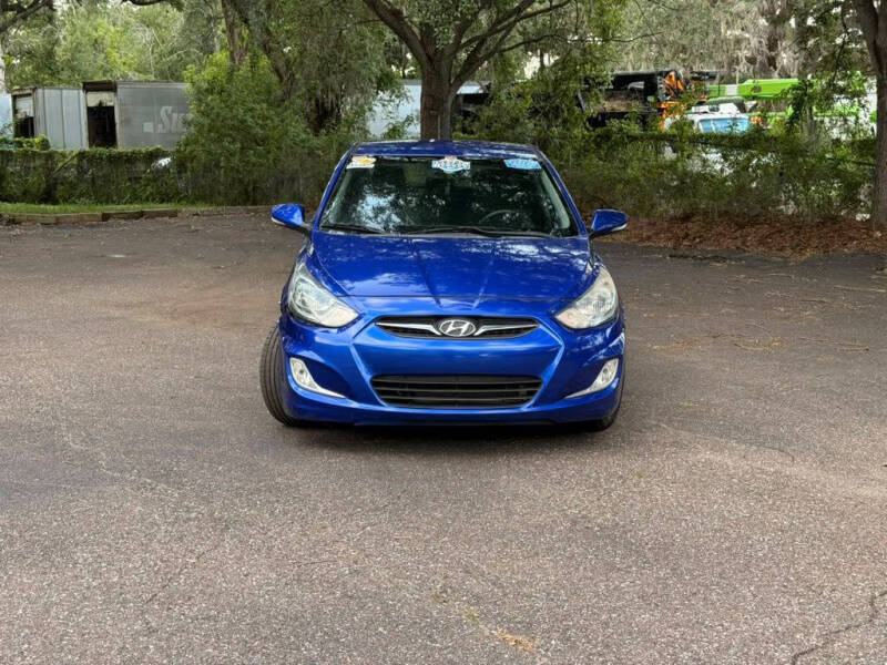 2013 Hyundai Accent SE