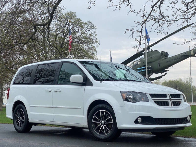 2016 Dodge Grand Caravan for sale at Every Day Auto Sales in Shakopee MN