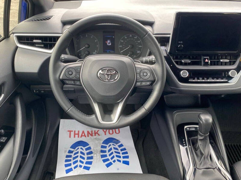 2025 Toyota Corolla Hatchback SE