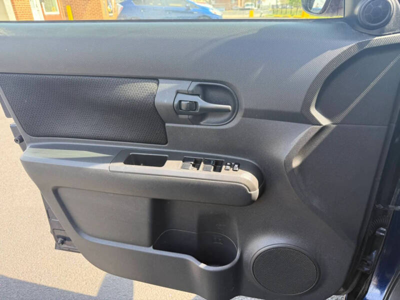 2008 Scion xB