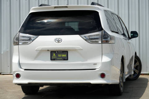 2015 Toyota Sienna