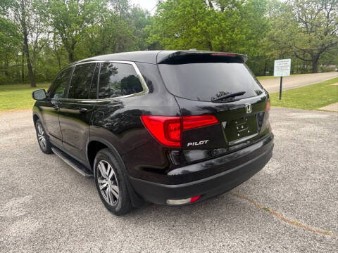 2017 Honda Pilot EX