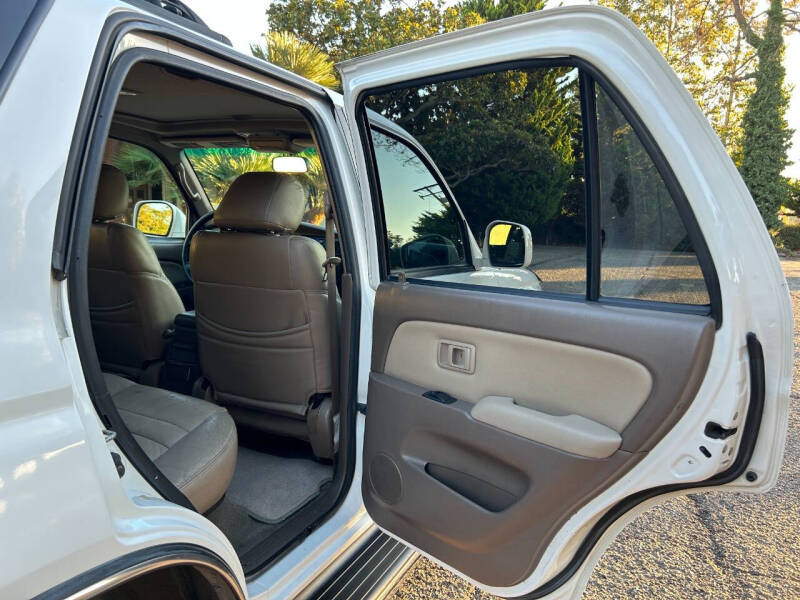 2002 Toyota 4Runner SR5