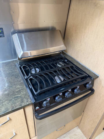 2016 Airstream 25FB