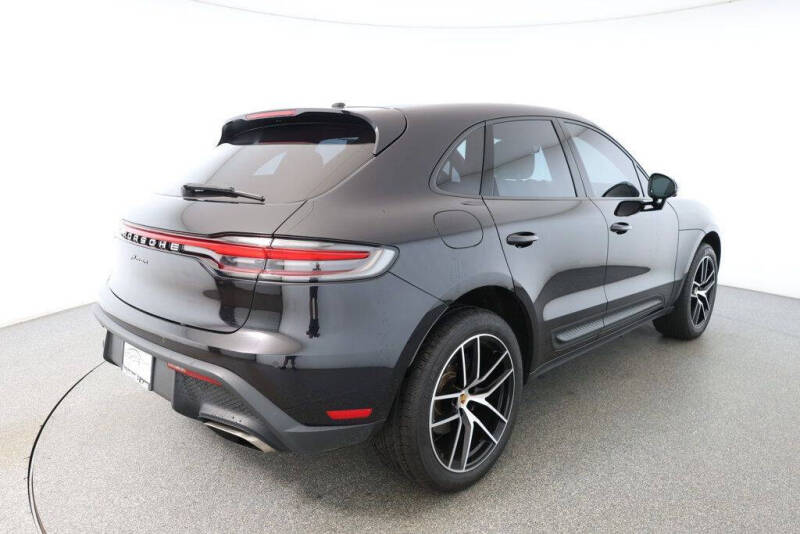2022 Porsche Macan