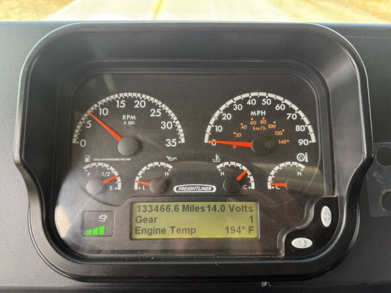 2014 Freightliner MT55 Chassis