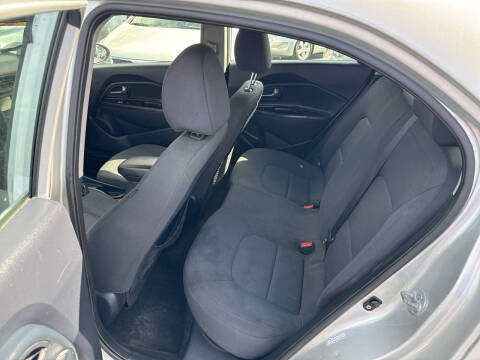 2012 Kia Rio 5-Door EX